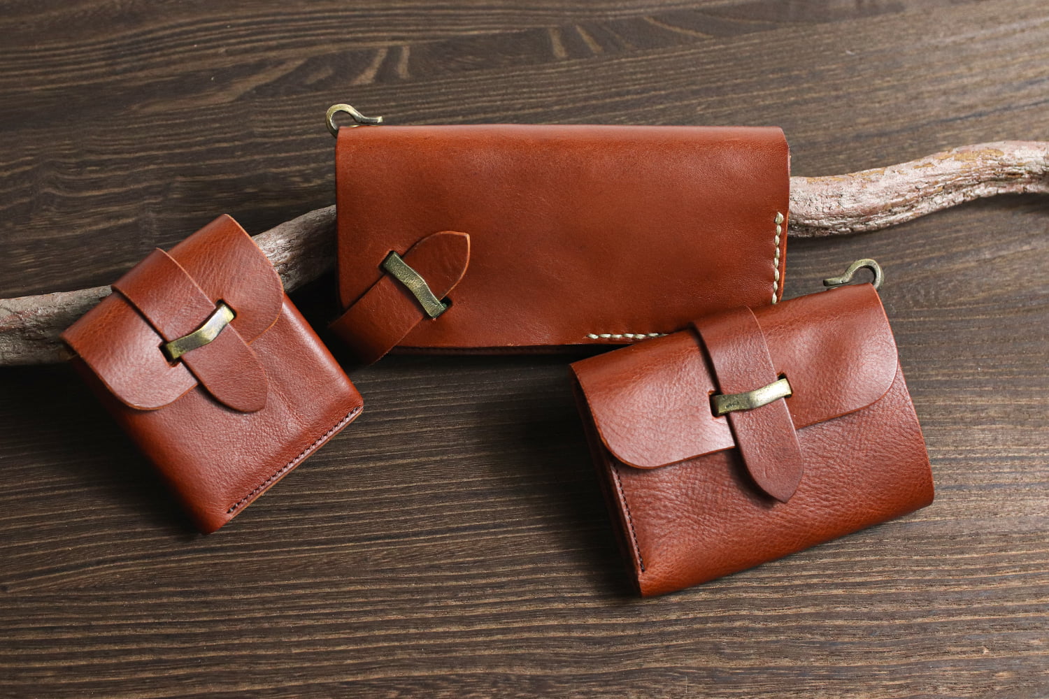 Haru / 池之端銀革店 オリジナル真鍮製サルカン。ヴィンテージ加工