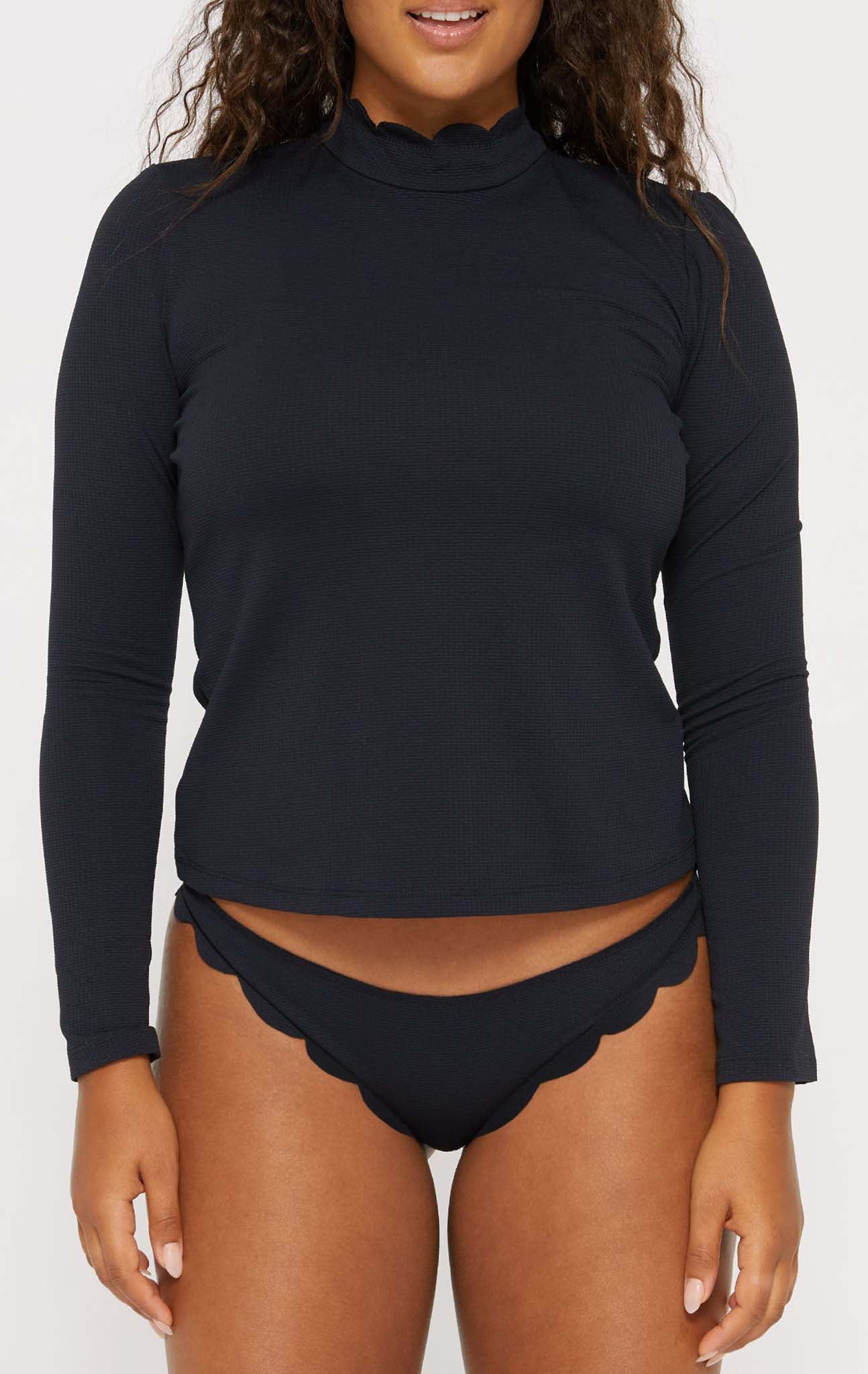 Marysia Women's Swamis Rashguard in Black | Long Sleeved Scalloped