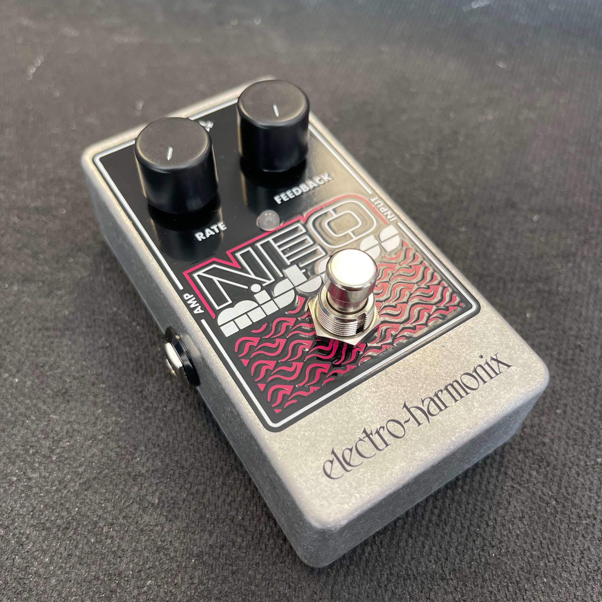Electro-Harmonix NEO Mistress – Matt's Guitars
