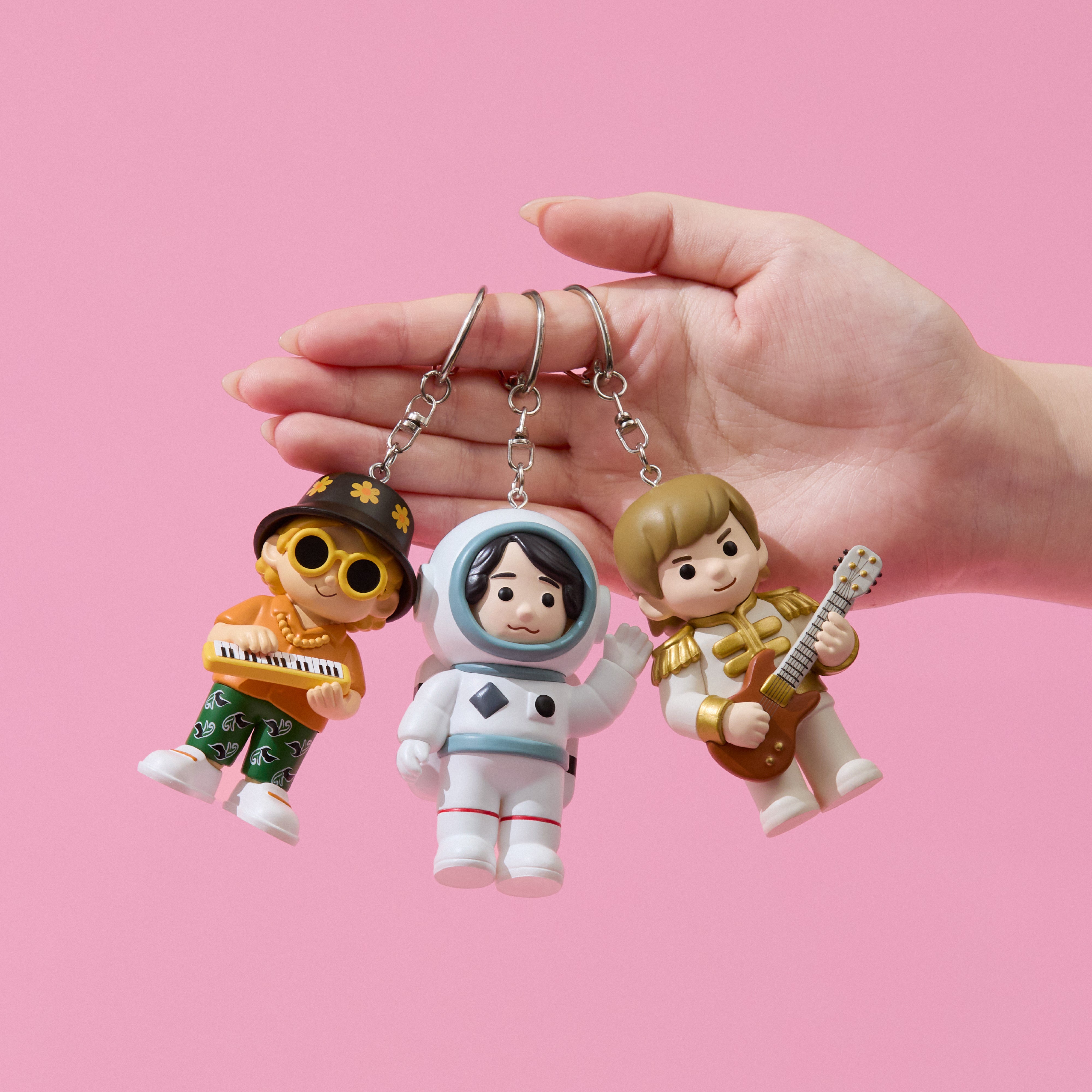 Wonder Museum MVキーホルダー(ケセラセラ) – Mrs. GREEN APPLE