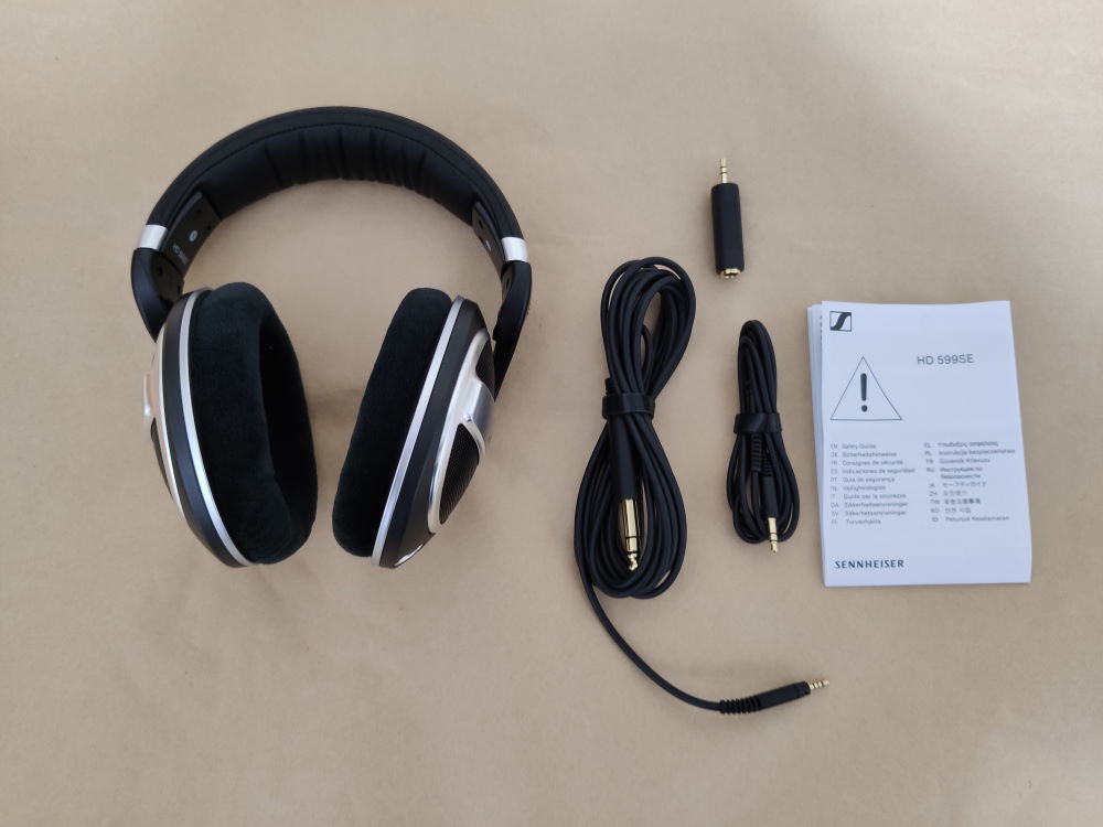 ゼンハイザー HD 599 SEのレビュー！側圧がかなり緩めなヘッドホン