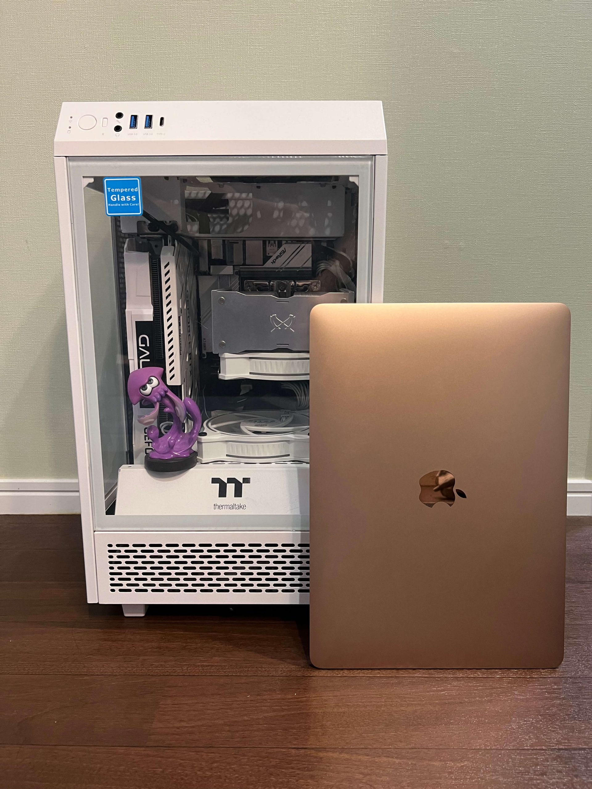 Mini-ITXの3Dプリンタみたいな見た目の白いPCを組んだ話 | Memoteki