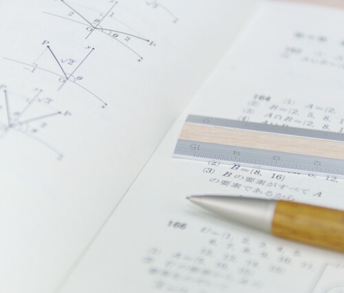 医学部志望におすすめの大手3大記述模試（ベネッセ・河合塾・駿台）を
