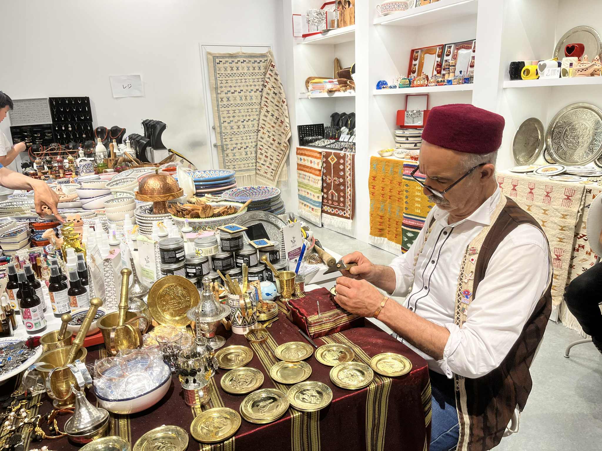 大阪・関西万博、海外パビリオンで手にいれるべき土産8選