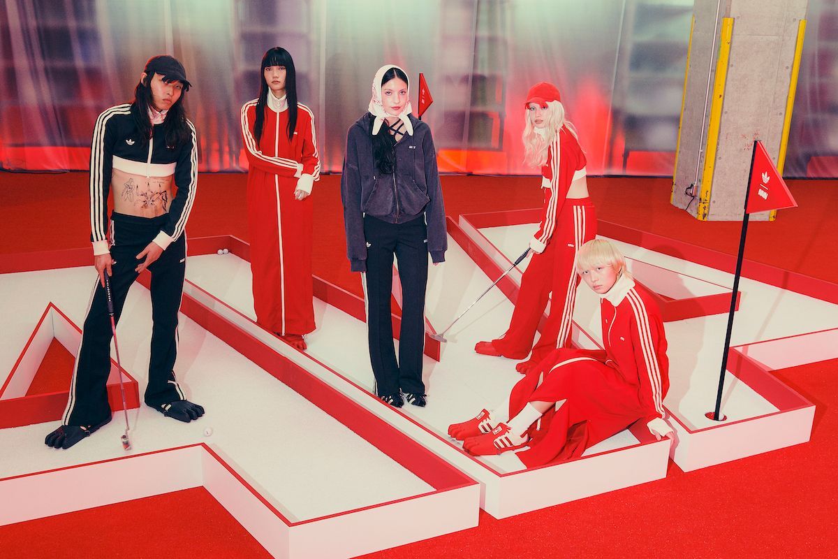 パーティ会場にパターゴルフが出現。アヴァヴァヴ×アディダス