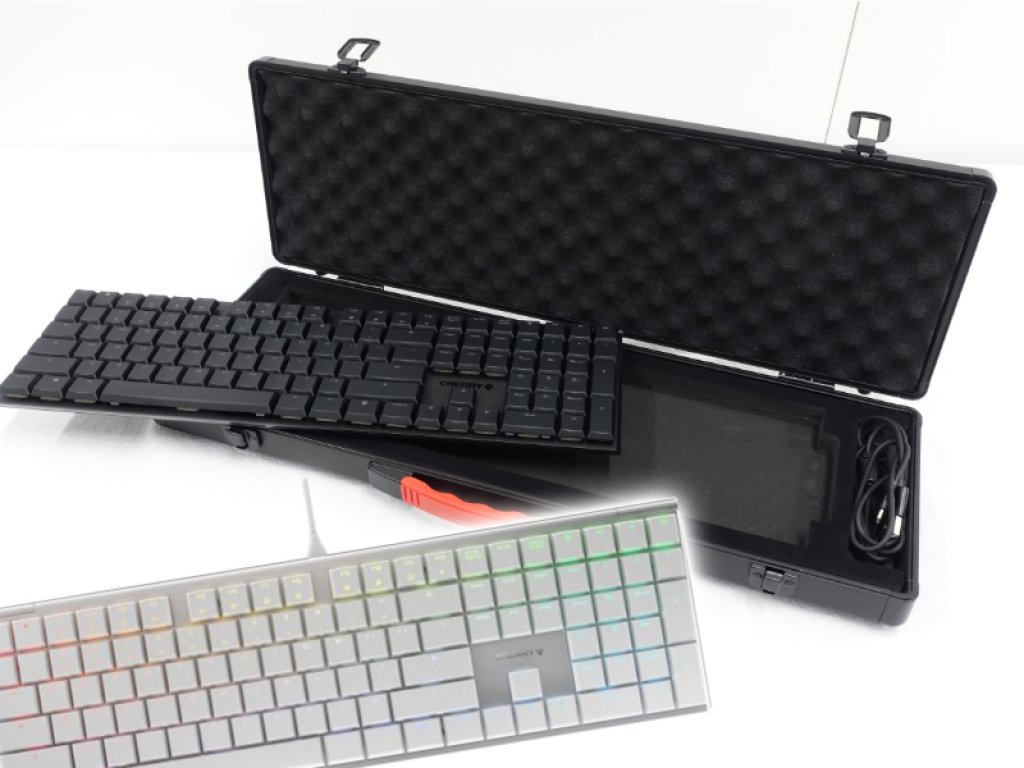 薄型でアルミフレーム、メカニカルスイッチで有名なCHERRYから純正