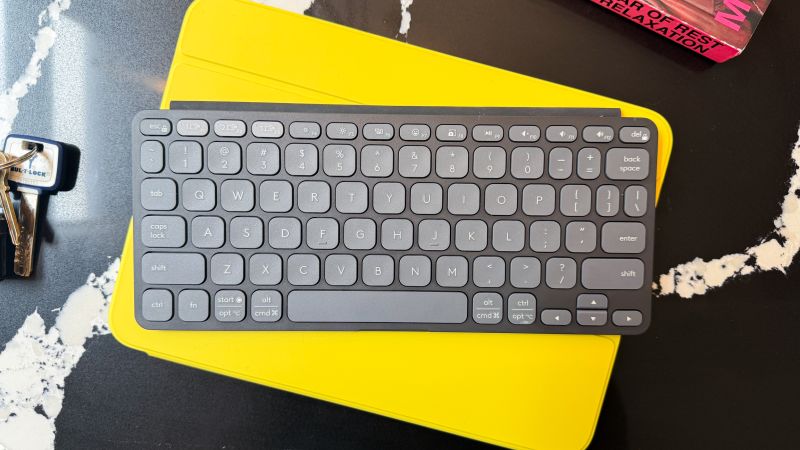 Logitech Keys-To-Go 2 keyboard review | CNN Underscored