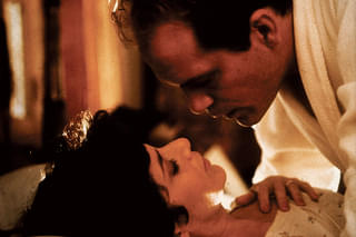 シェルタリング・スカイ : 作品情報・キャスト・あらすじ・動画 - 映画.com