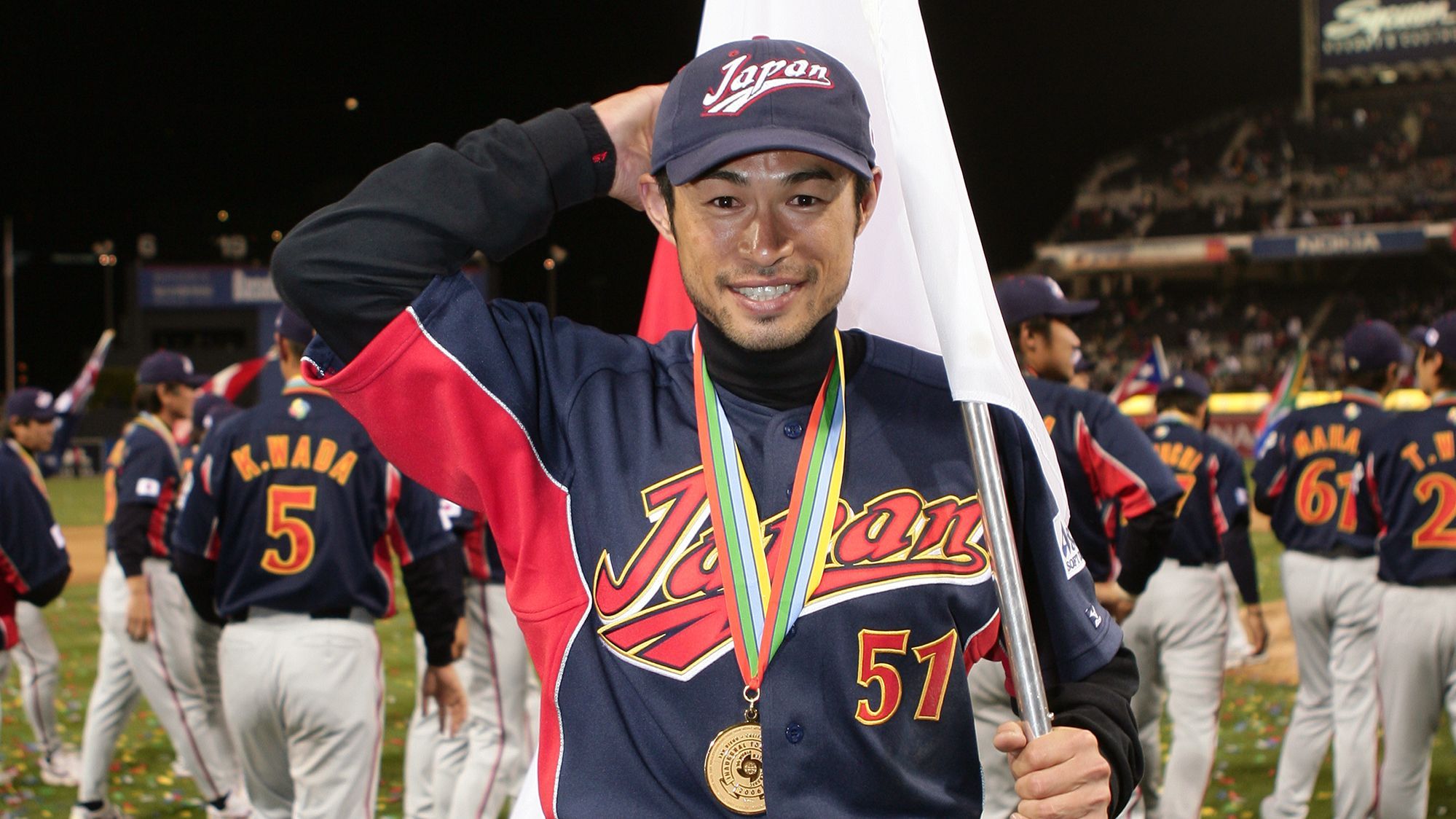 第1回WBC優勝、はにかむイチロー！──フォトグラファー・田口有史が