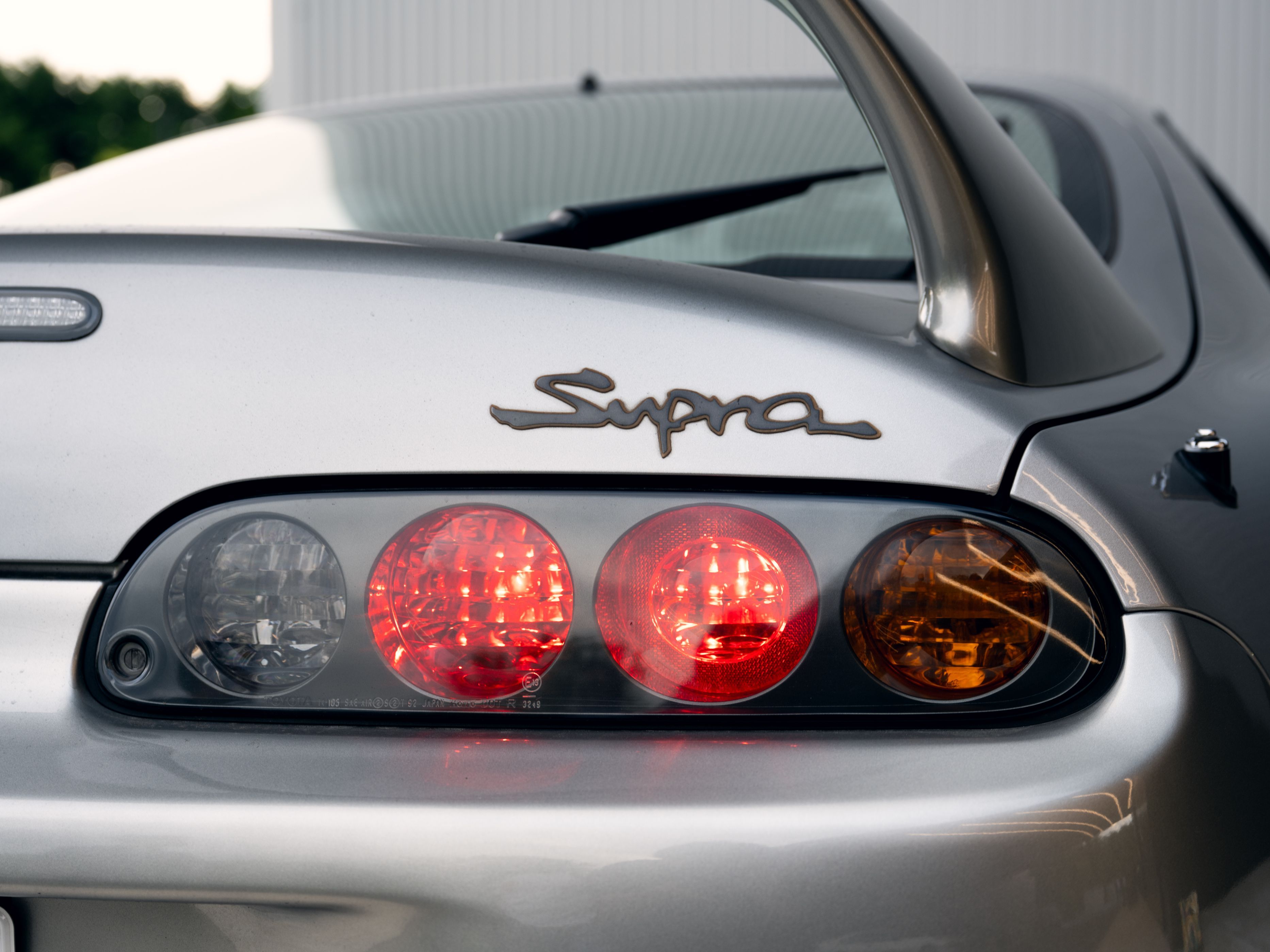 気分はまさに“ワイルド・スピード”──トヨタ・スープラ80試乗記 | GQ