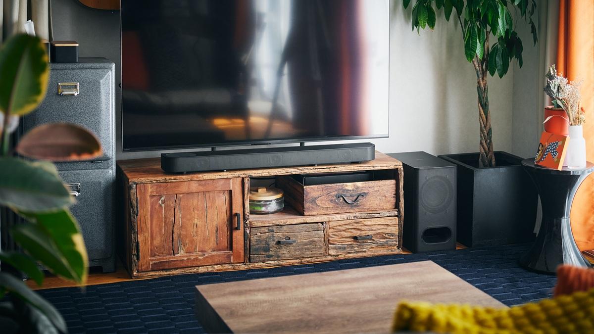 ソニーのサウンドバーはサブウーファー付で6万円台！1セットでリビング