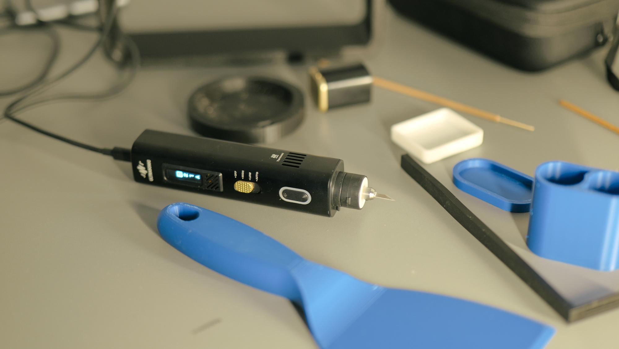 クラフト好きにオススメしたい。研磨もできる超音波カッターで作業が捗