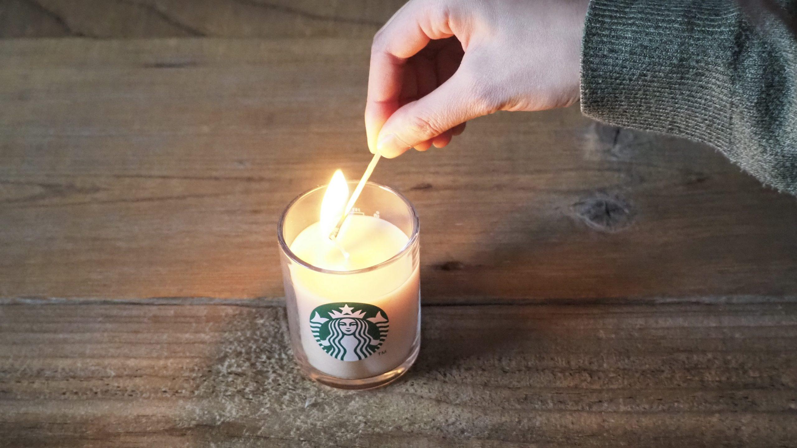 スターバックスの「アロマキャンドル」で、“あのドリンク”の香りを