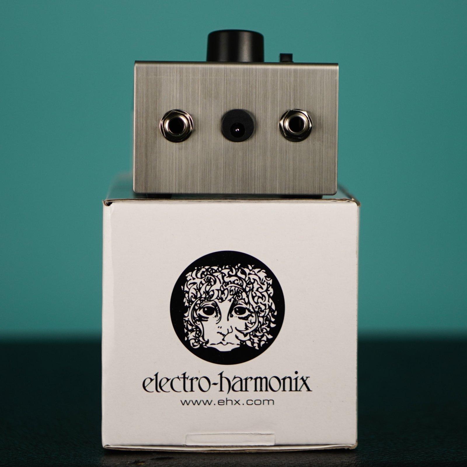 Electro-Harmonix Small Clone EH 4600 Full-Chorus Pedal (new