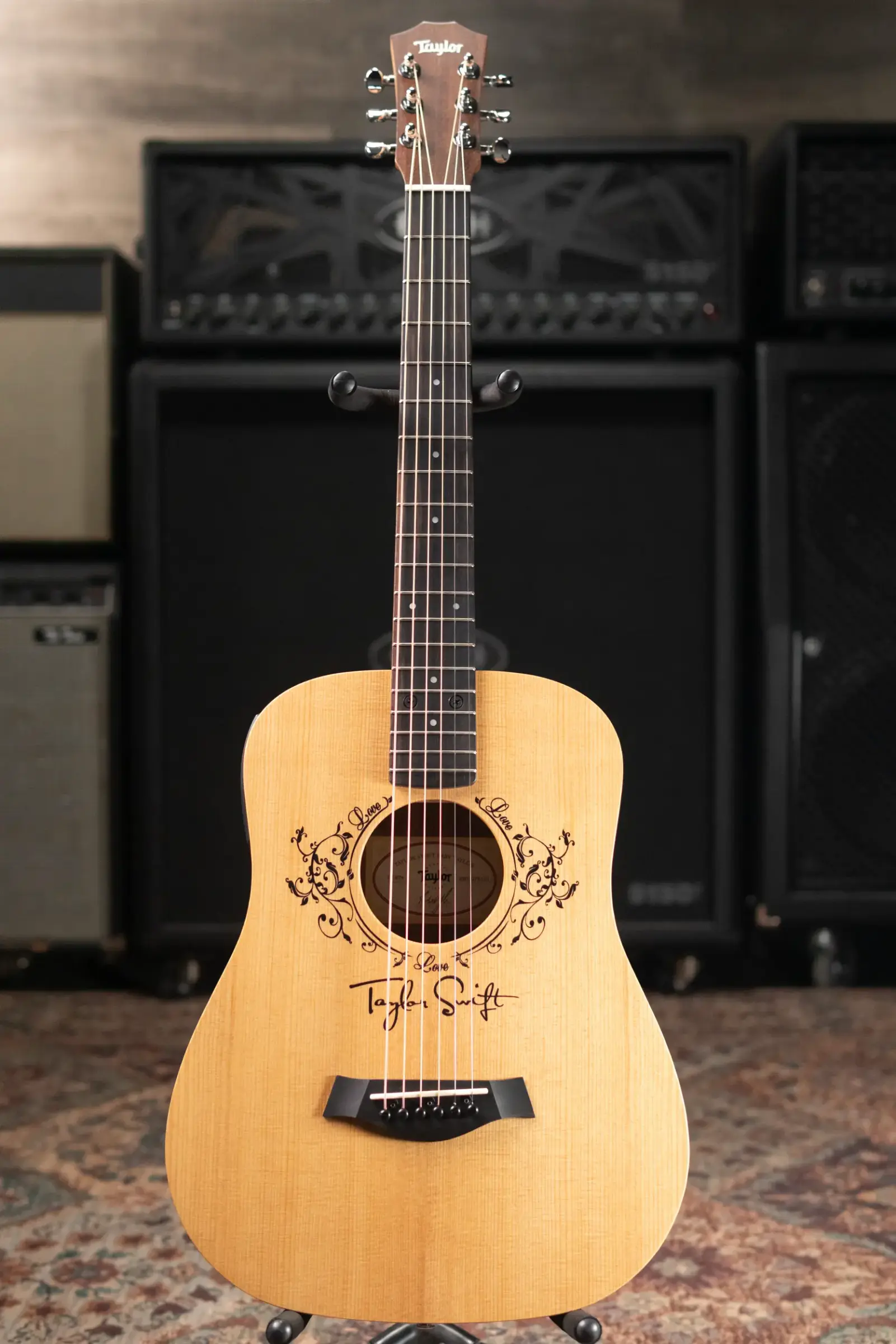 Taylor TS-BTe Taylor Swift Baby Taylor Acoustic-Electric Guitar