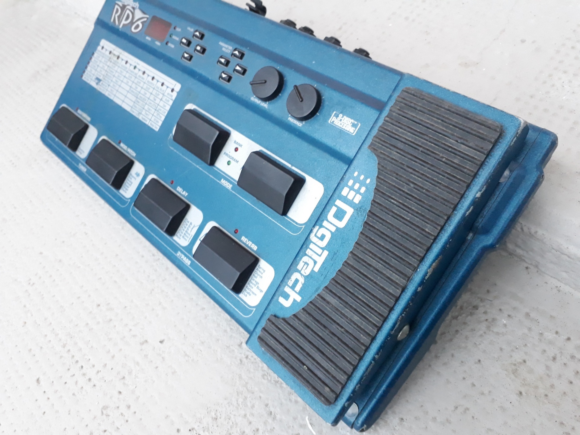 RP6 - DigiTech RP6 - Audiofanzine