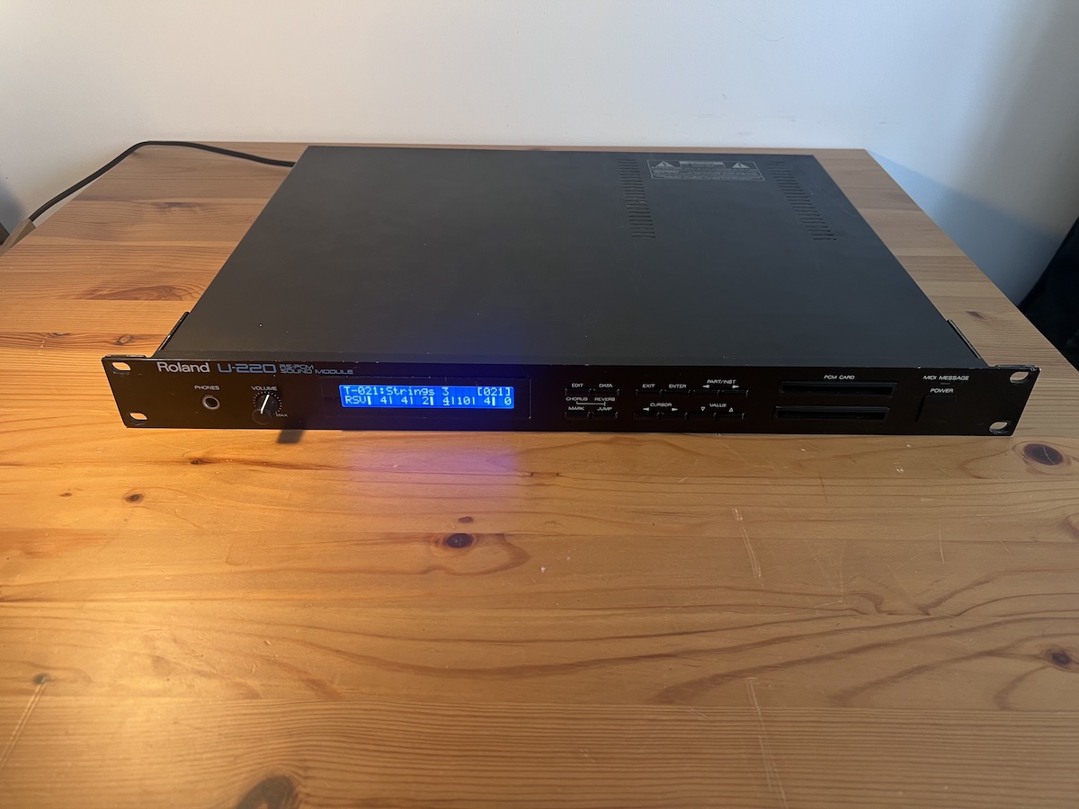 U-220 - Roland U-220 - Audiofanzine