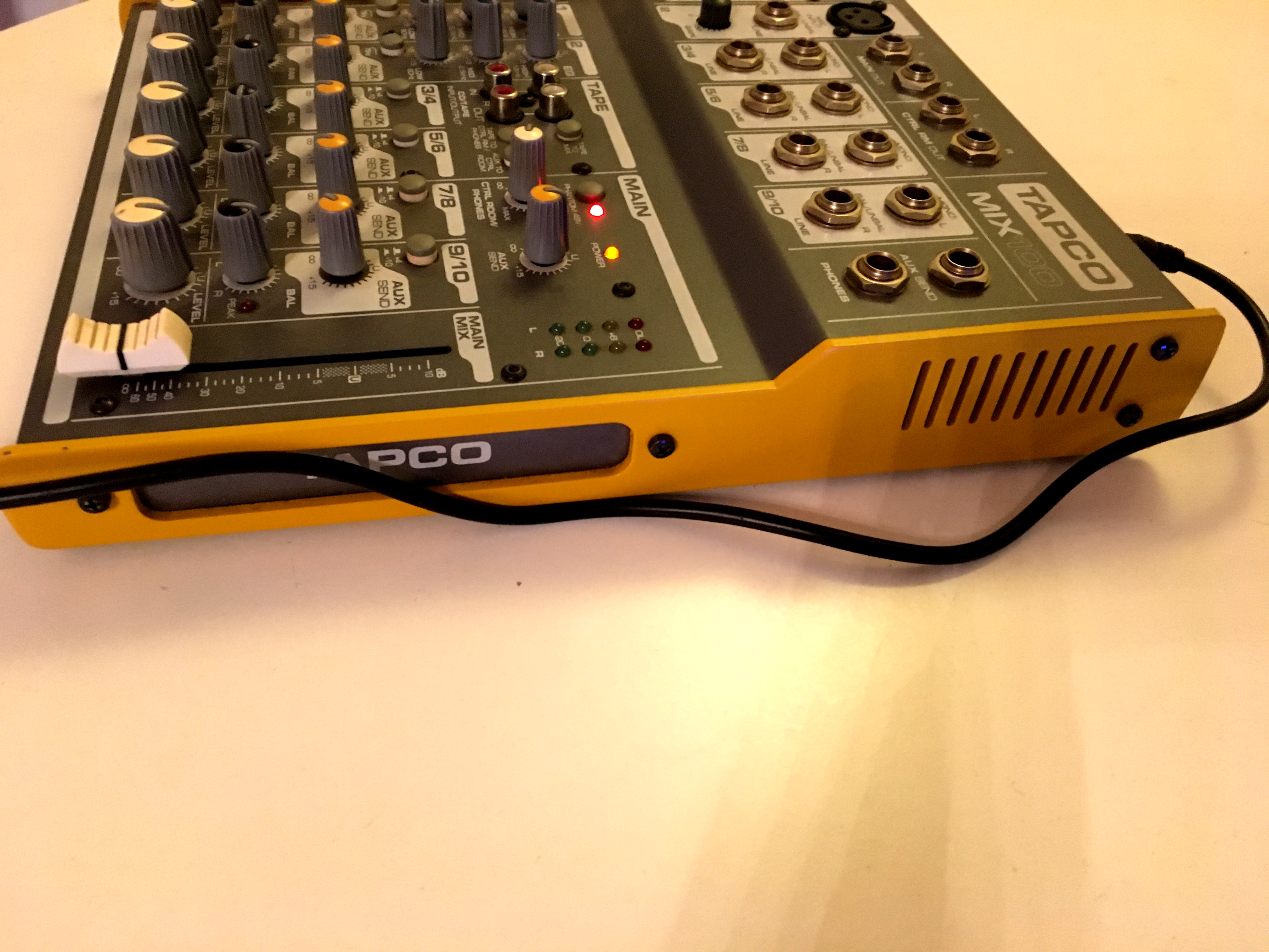 Mix 100 - Tapco Mix 100 - Audiofanzine