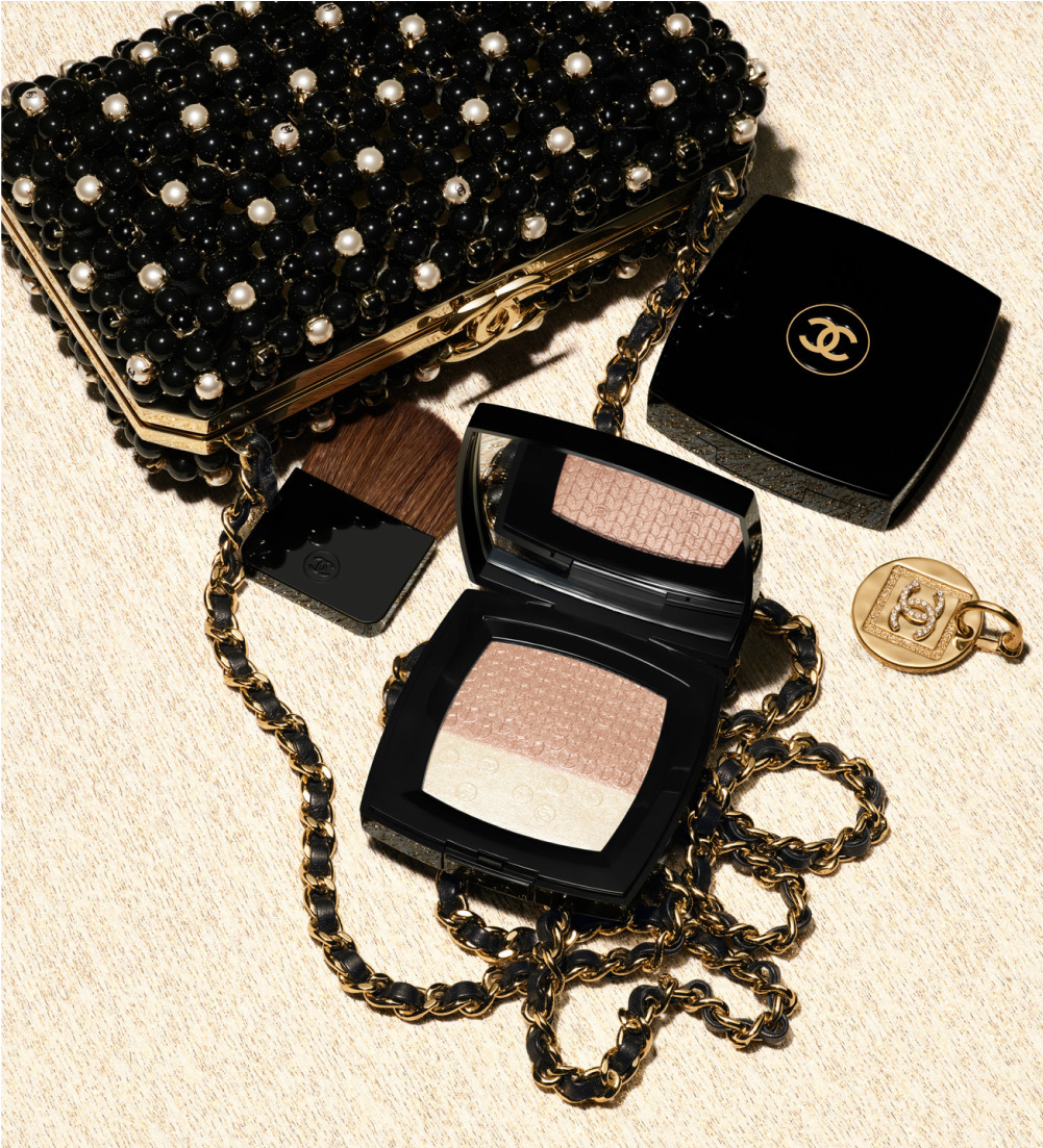 ホリデー メークアップ コレクション 2023 by シャネル | 三越伊勢丹の