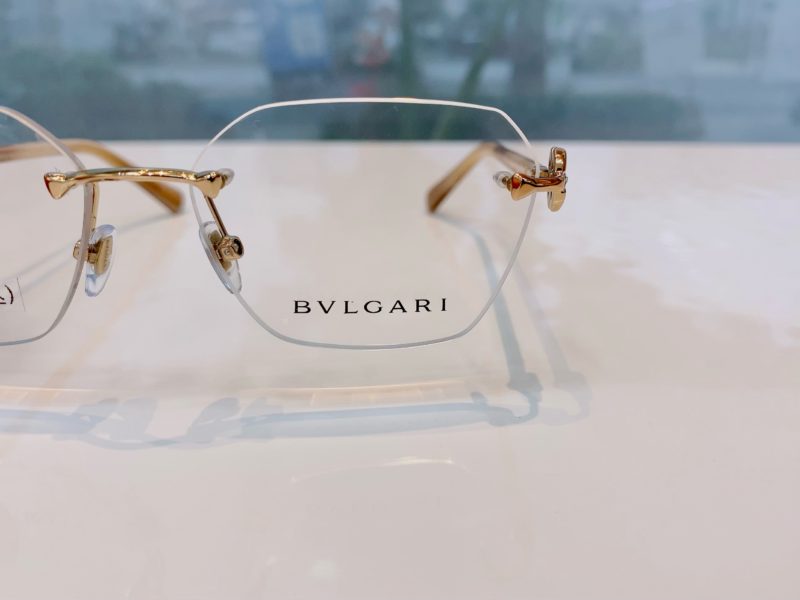 BVLGARI』より新作縁無しフレームが入荷しました！｜メガネ・宝石