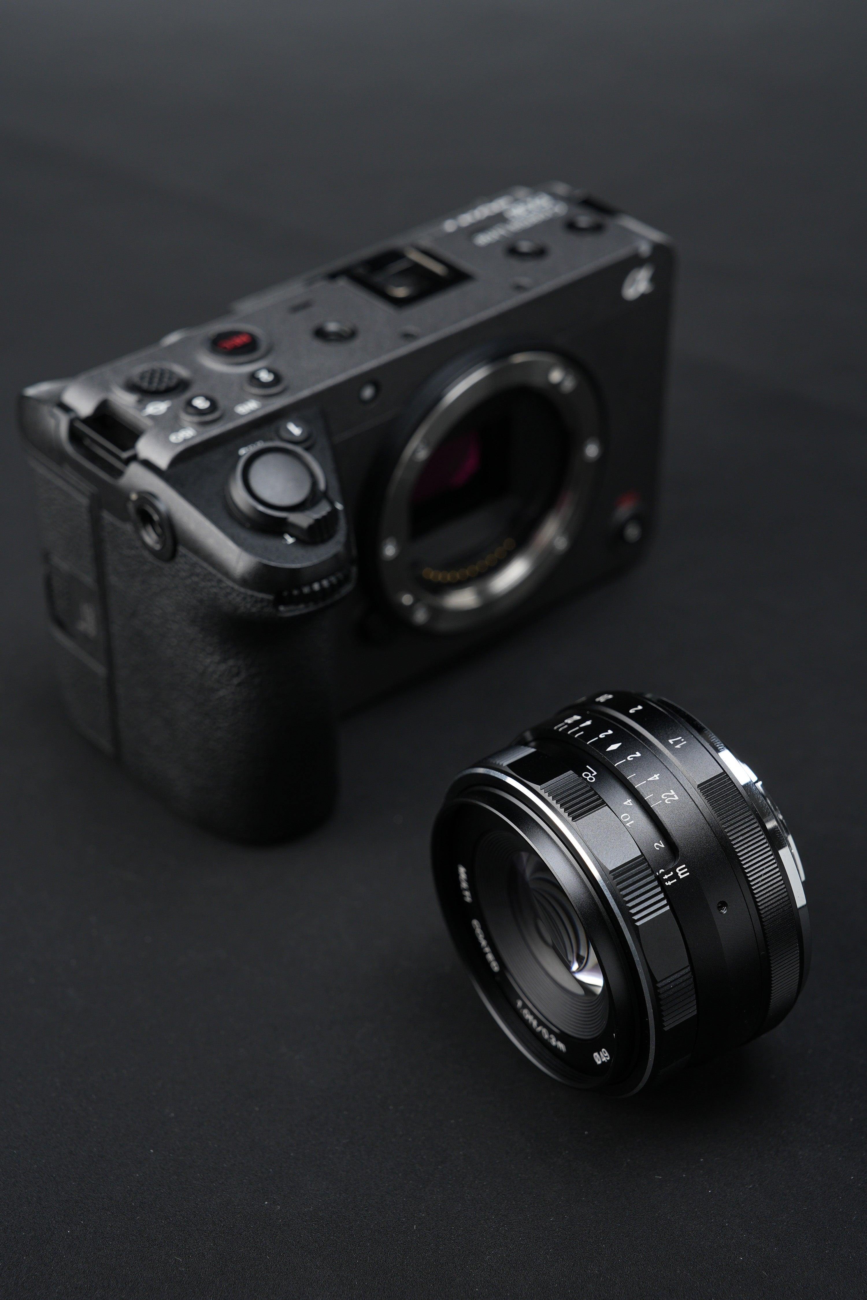 Meike 35mm F1.7 APS-C Manual Focus Lens for X Mount