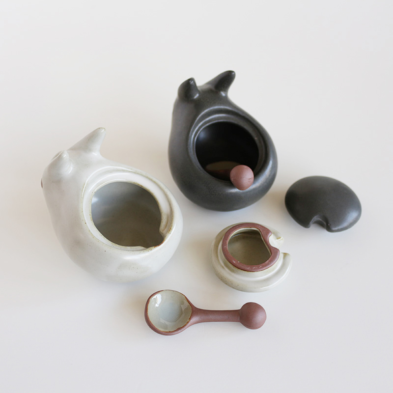 うさぎポット 全2色 | 暮らし,インテリア | MEISTERHAND by IBUKI