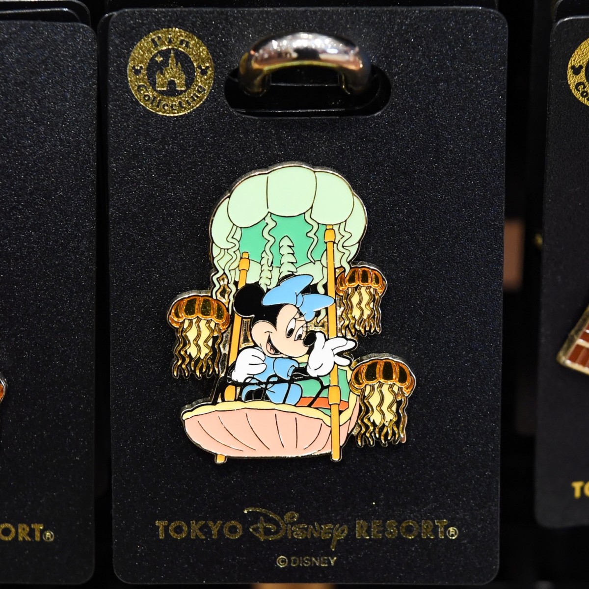 アトラクションを楽しむミニーデザイン！東京ディズニーシー