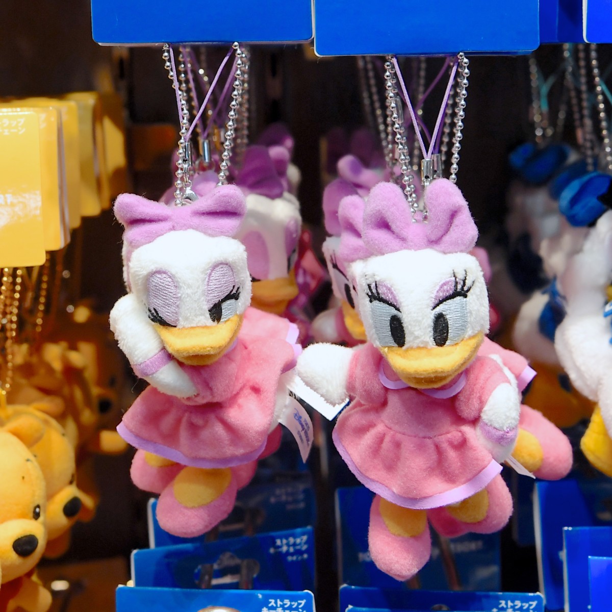 かわいいポーズのミニー&デイジー！東京ディズニーランド ぬいぐるみ