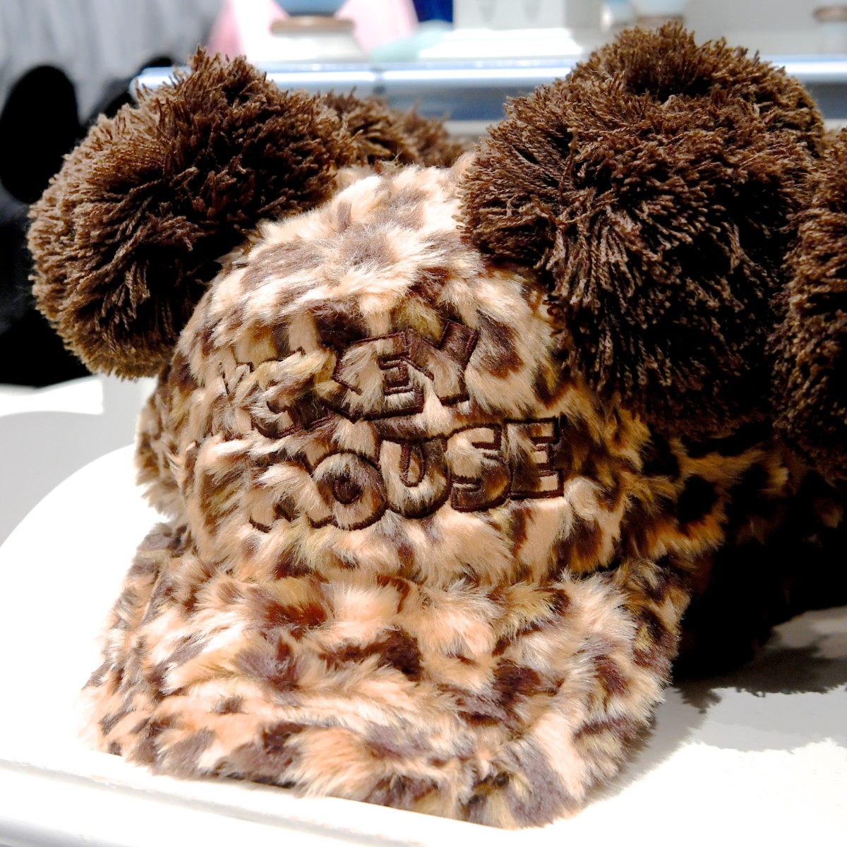 ヒョウ柄デザイン！東京ディズニーランド 身につけグッズ・お土産 -