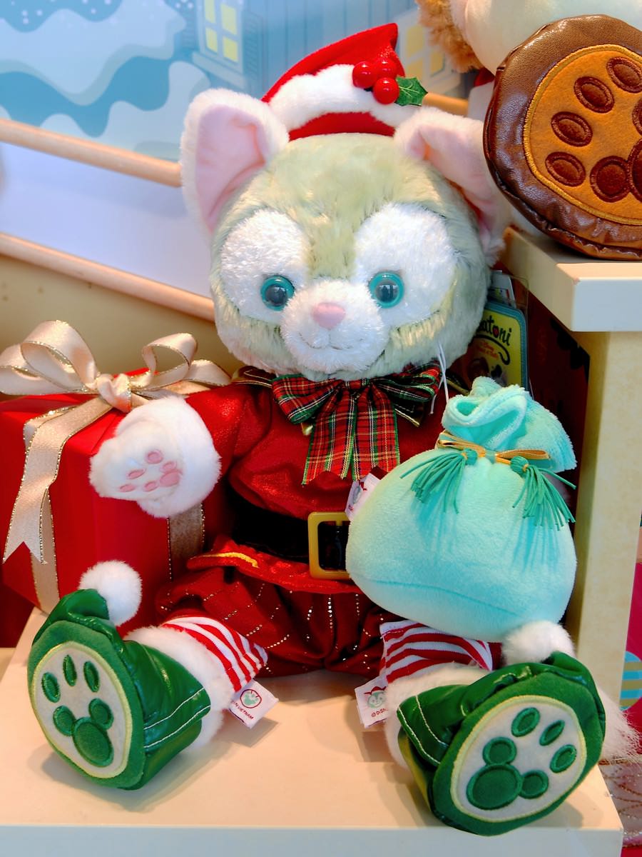 サンタコスチュームのダッフィー！東京ディズニーシー“ダッフィーの