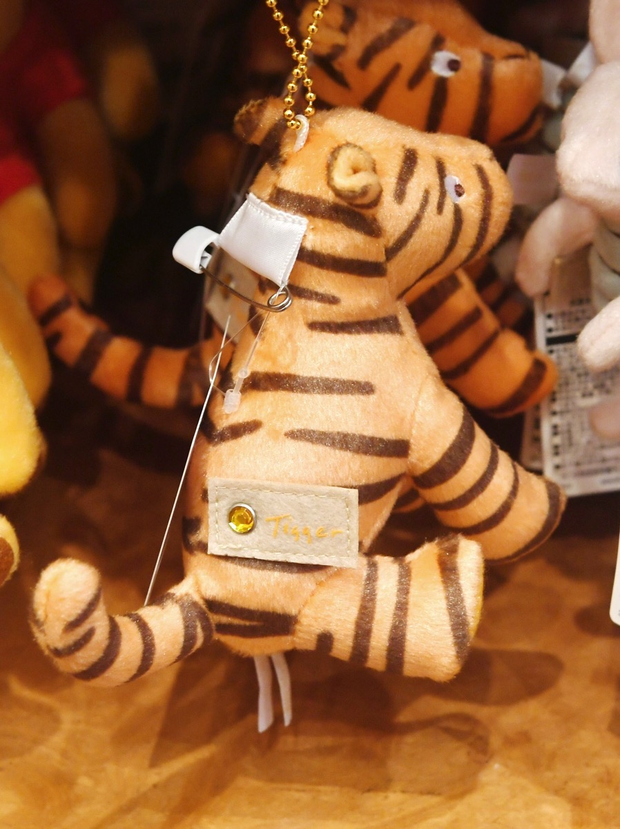 クラシックプー版登場！東京ディズニーランド『くまのプーさん