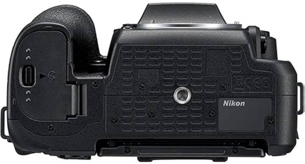 Amazon | Nikon D7500 デジタル一眼レフカメラ (1582) ボディ+ケース+