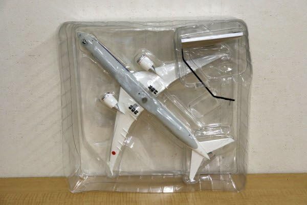 Amazon.co.jp: 全日空商事 1/200 777-9 ANA Solid fuselage model