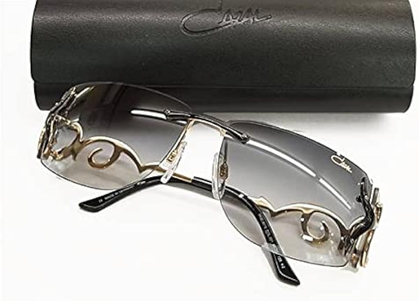 Amazon.co.jp: 【カザール サングラス】CAZAL 9019 001 : ファッション