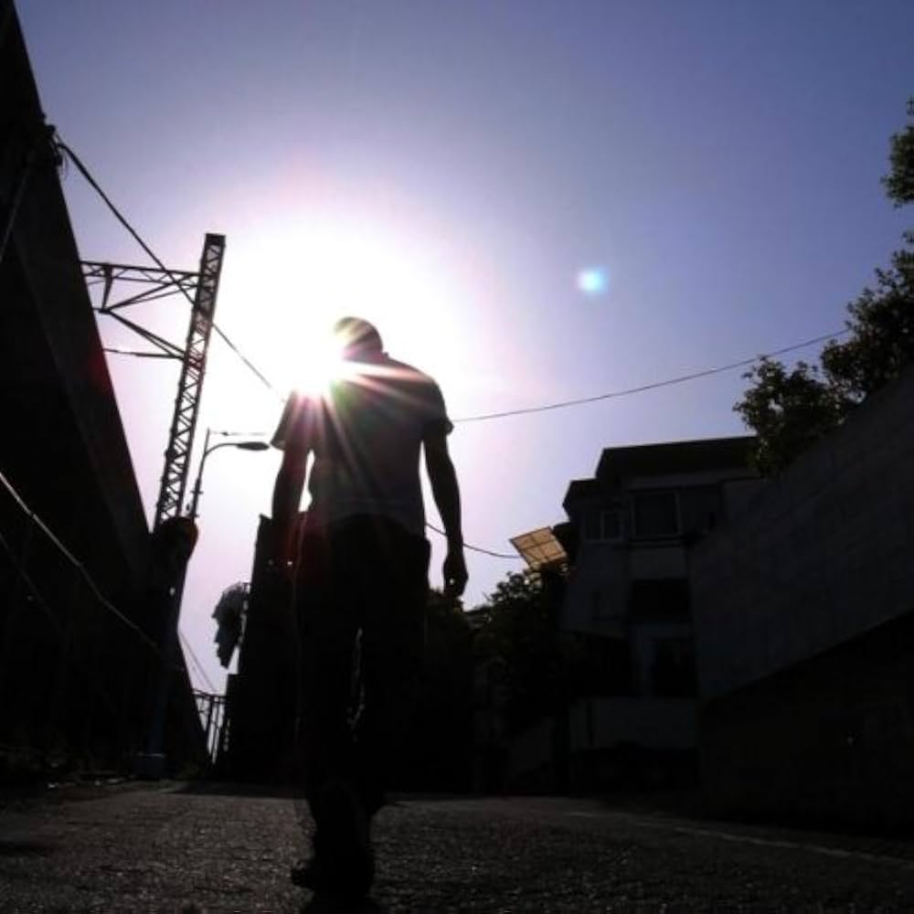 Amazon.co.jp: 歩幅と太陽 - eastern youth: ミュージック