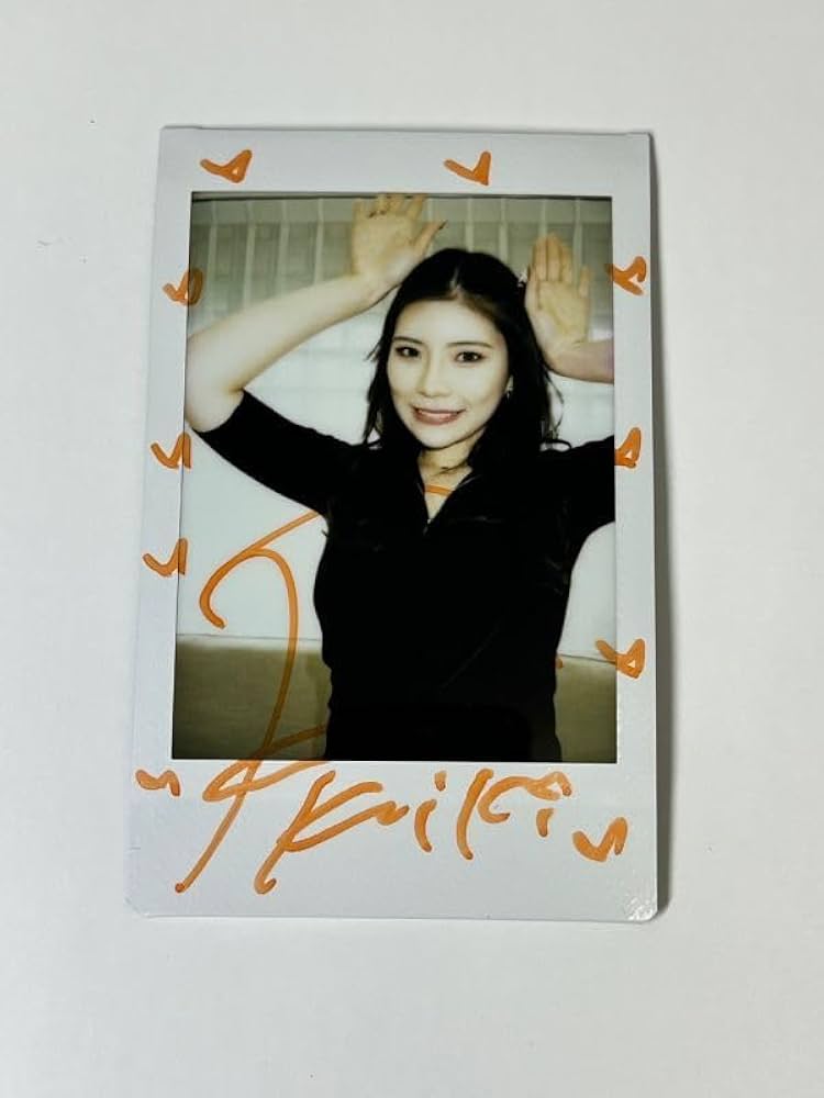 Amazon.co.jp: 神木麗 直筆サイン入りチェキ デコレーション : おもちゃ