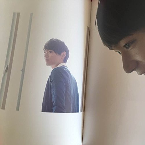 Amazon.co.jp: 古川雄輝 BEHINDTHE SCENES OF 入江直樹写真集 : おもちゃ