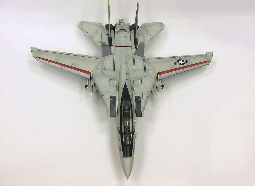 Amazon | ハセガワ 1/72 アメリカ海軍 F-14A トムキャット ハイビジ