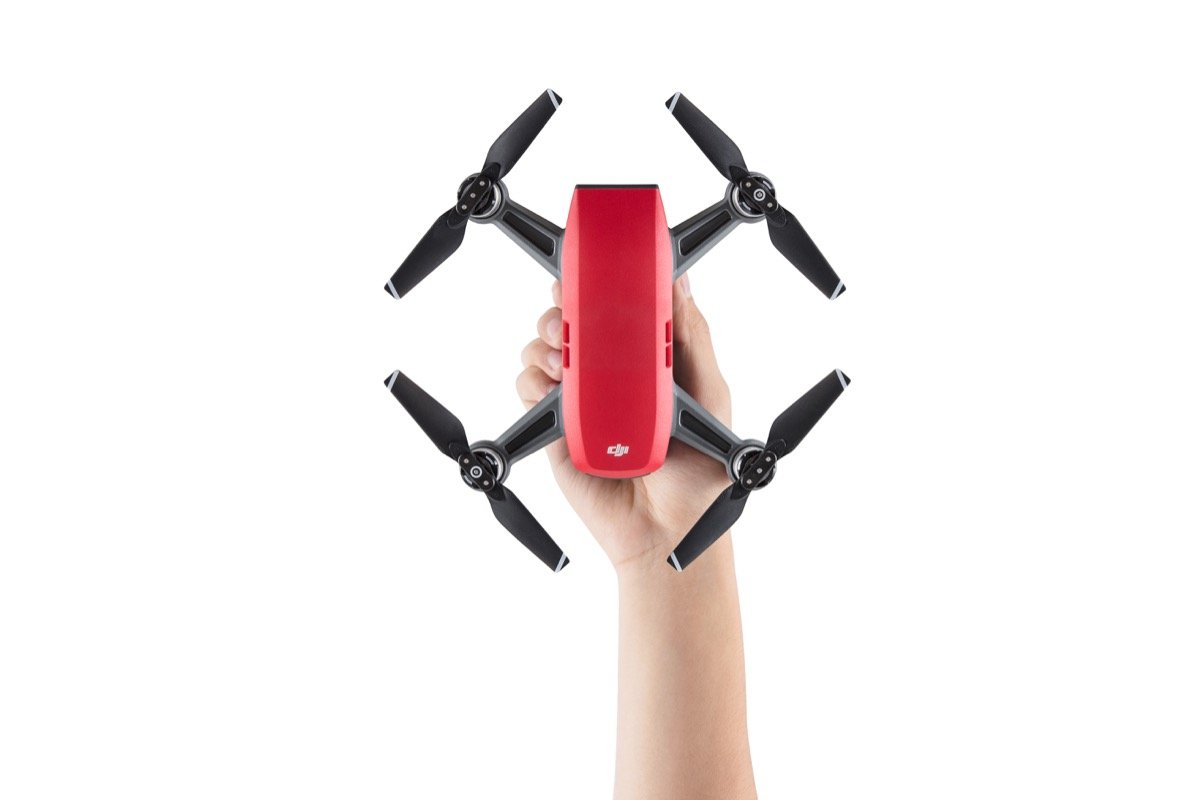 Amazon.com: DJI Spark, Fly More Combo, Lava Red : Toys & Games