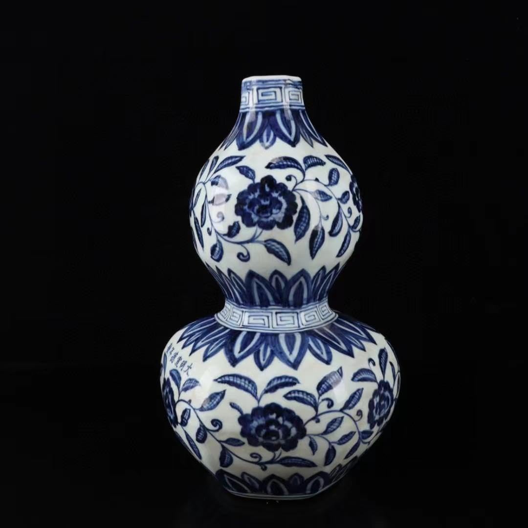 中国古美術青花れい枝文双耳扁壺 大明永楽時代