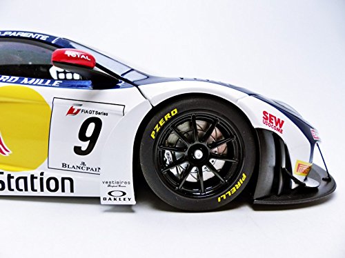 Amazon.co.jp: AUTOart 1/18 マクラーレン MP4-12C GT3 レッドブル #9