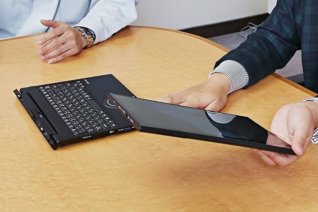 Amazon.co.jp: 【整備済み品】 2in1モデル Let's note CF-XZ6 ブラック