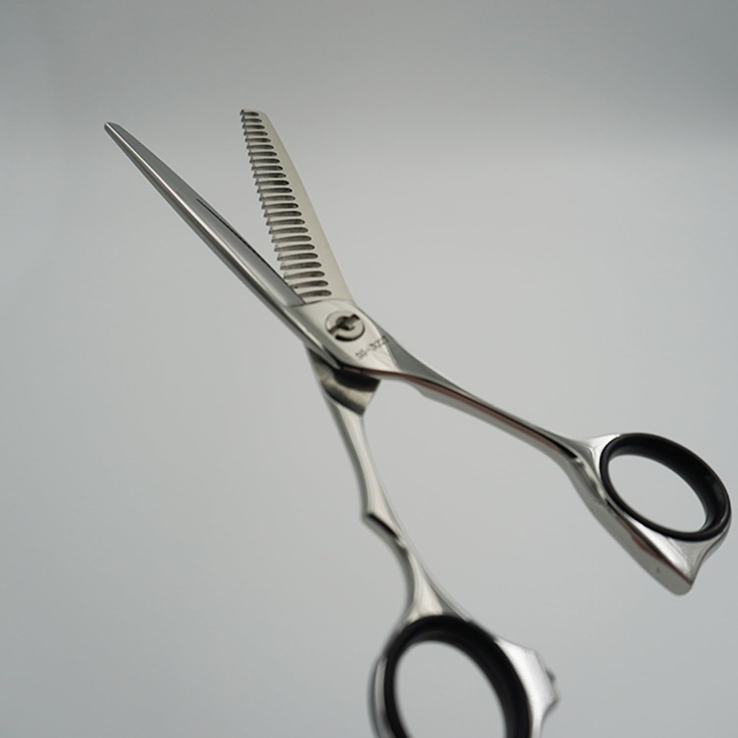 Amazon.co.jp: 【燕三条製】シゲル工業 髪はさみ 梳き鋏 5.8インチ 桐