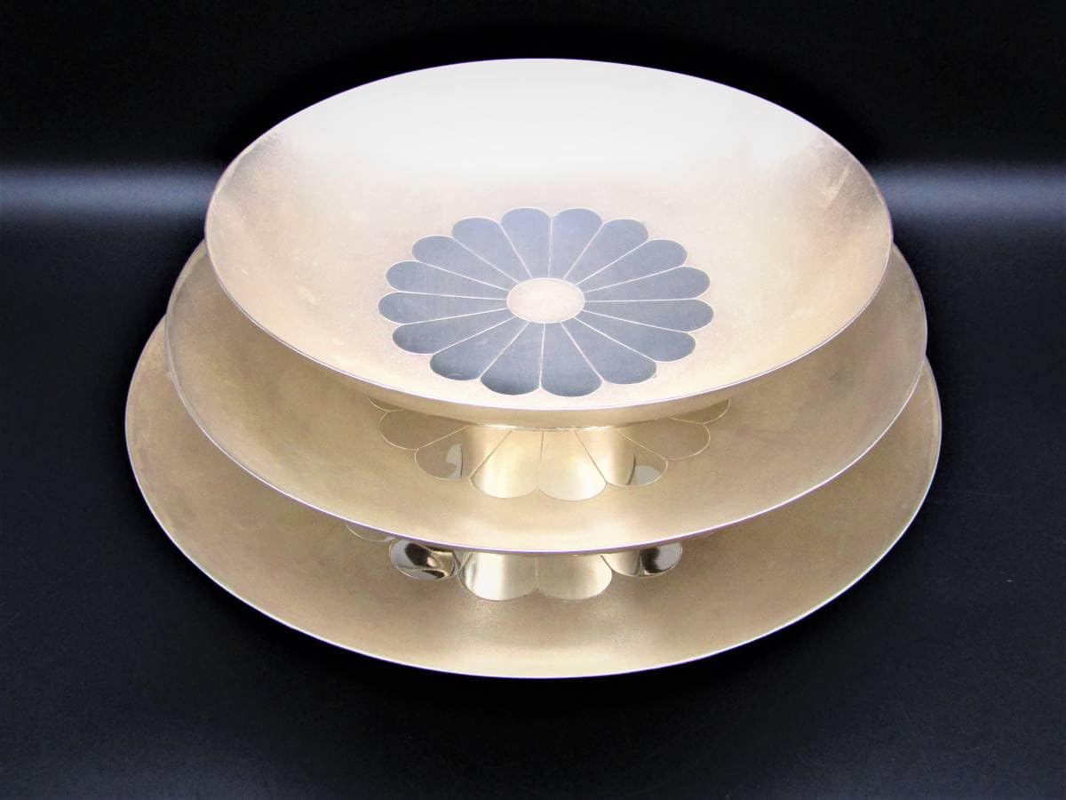 Amazon.co.jp: 呉杉堂造 純銀製 銀杯 三重盃 純銀三ツ組盃 皇室十六菊