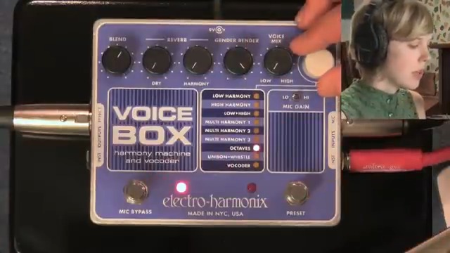 Amazon.com: Electro-Harmonix Voice Box Vocal Harmony Machine