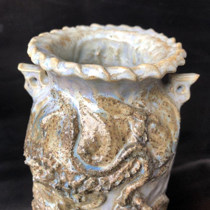 Amazon.co.jp: 人間国宝級蔵から凄い龍が舞う壺が出てきた壺花瓶花道具