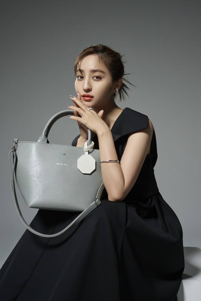 SWAROVSKI TOTE BAG BOOK (宝島社ブランドブック) | 宝島社 |本 | 通販