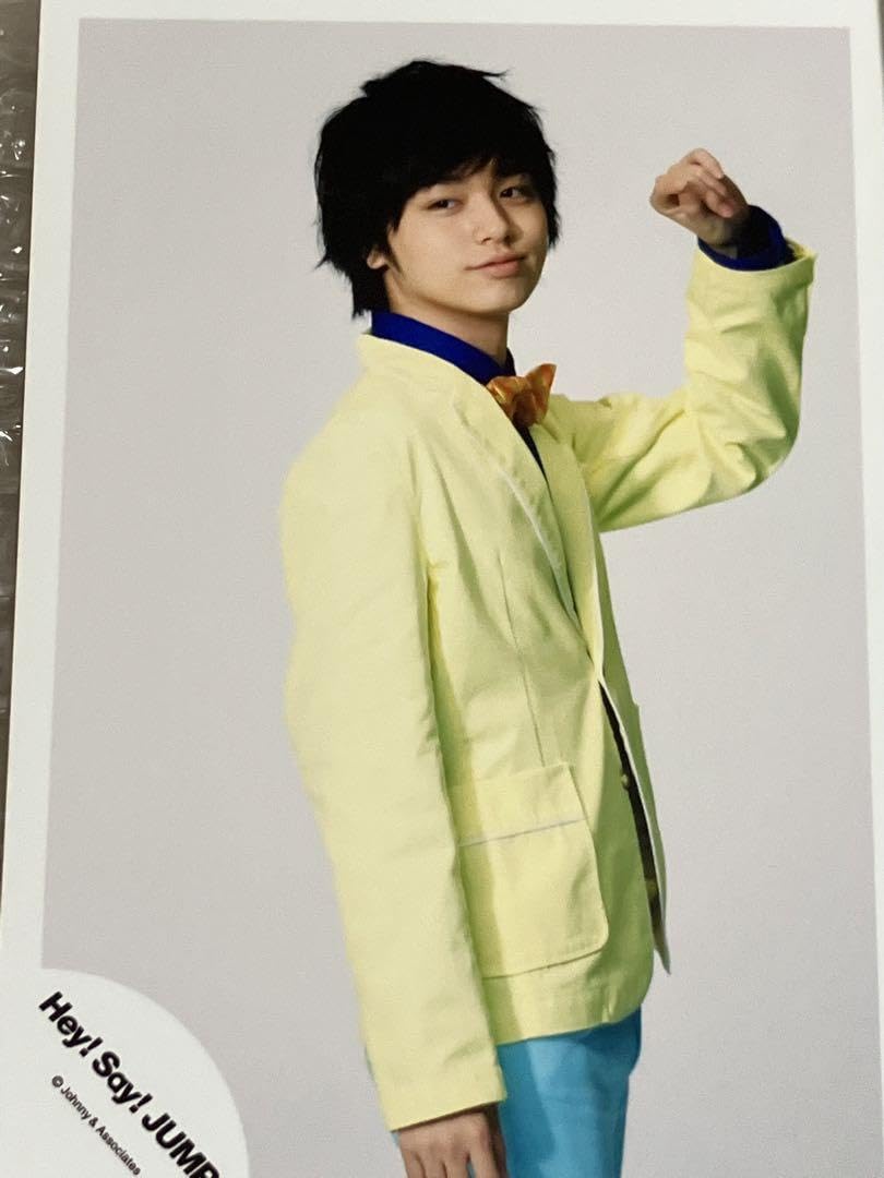Amazon.co.jp: ☆Hey!Say!JUMP 伊野尾慧☆公式写真 2枚セット☆85
