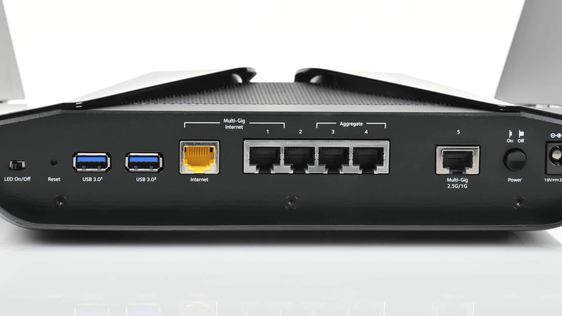 Netgear Nighthawk AX12 12-Stream WiFi 6 Router (RAX200) - AX11000