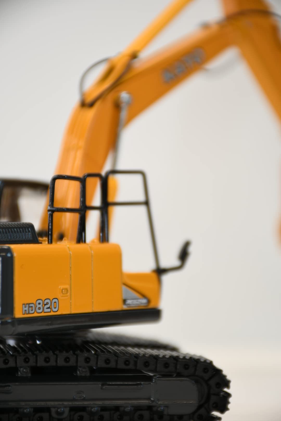 Amazon | 加藤製作所(Kato Works) KATO 油圧ショベル HD820-7 1/50